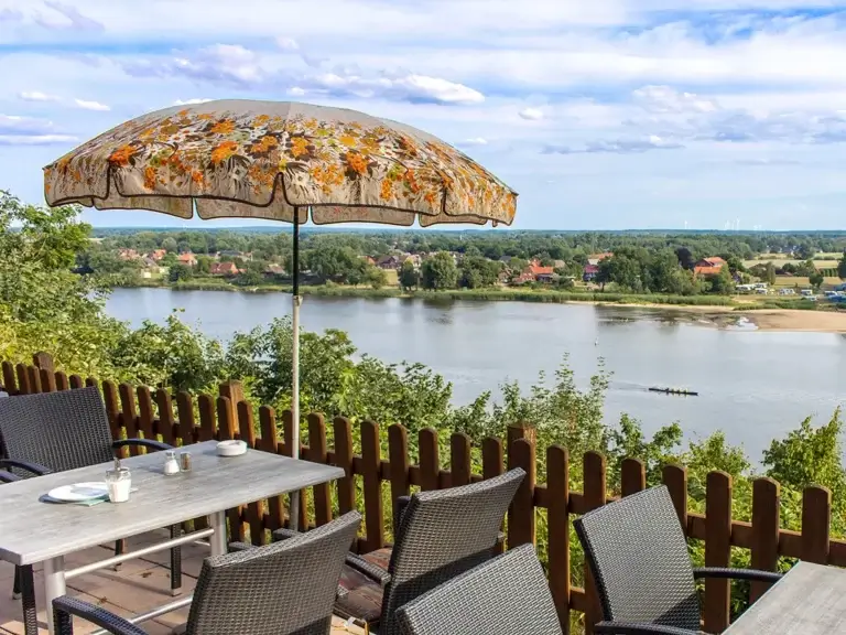 Terrasse des Hotel Bellevue